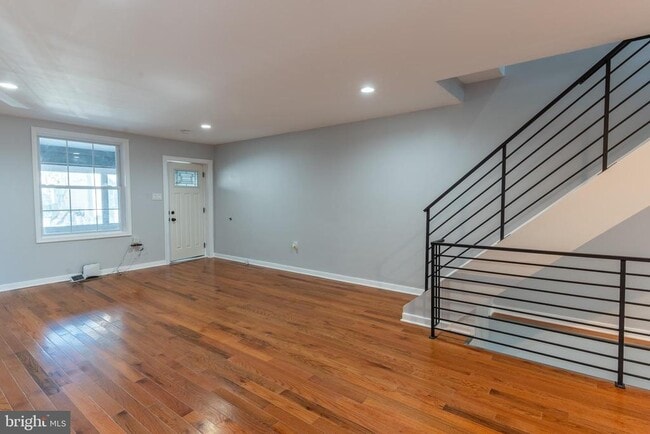 Building Photo - 34 N Paxon St