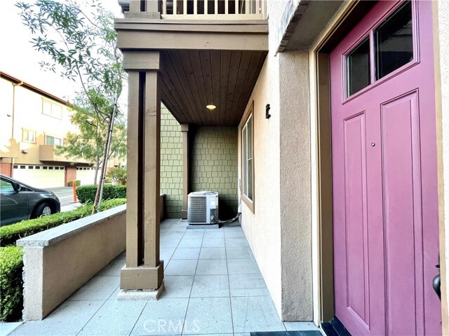 Primary Photo - 709 N Azusa Ave