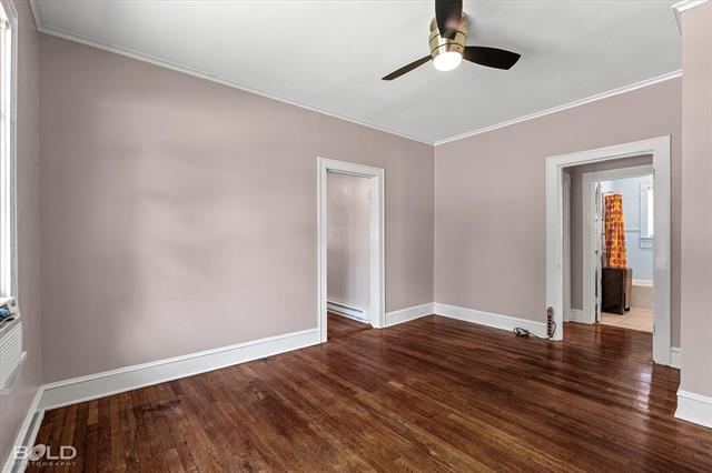 Building Photo - 202 E Elmwood St