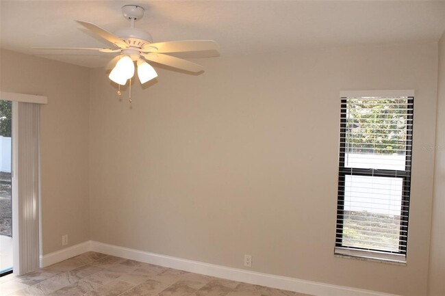 Building Photo - 668 Lamoka Ct