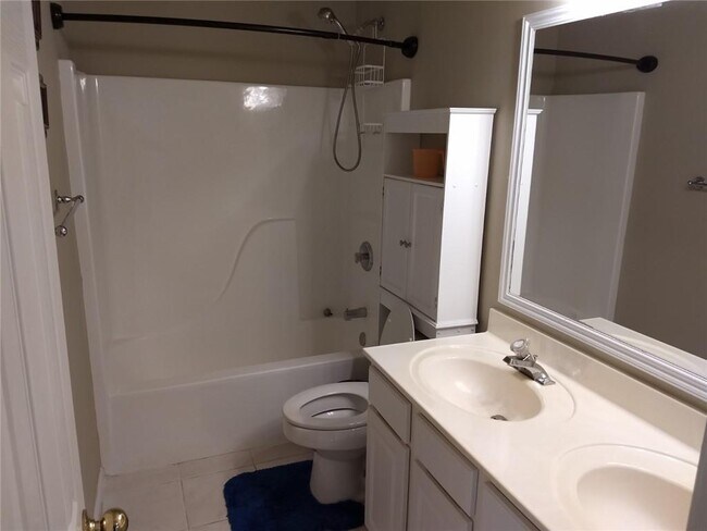 Building Photo - 2905 Brookwater Dr