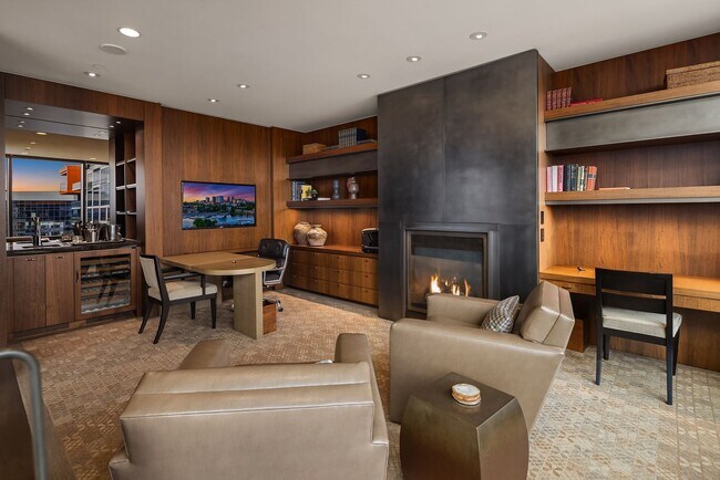 Building Photo - 3Bd/2.5Ba One Lincoln Tower Penthouse