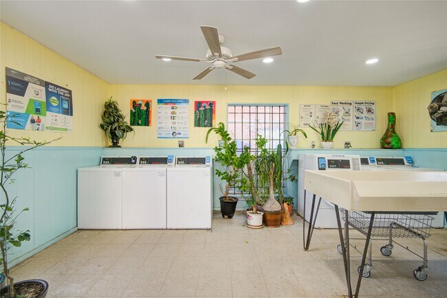 Building Photo - 11540 Chimney Rock Rd