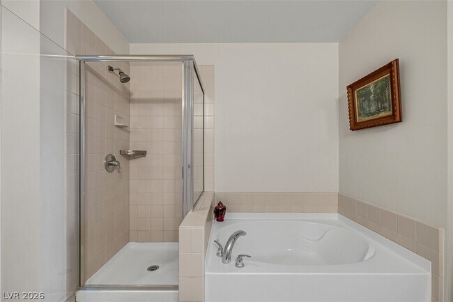 Building Photo - 353 E Bonneville Ave