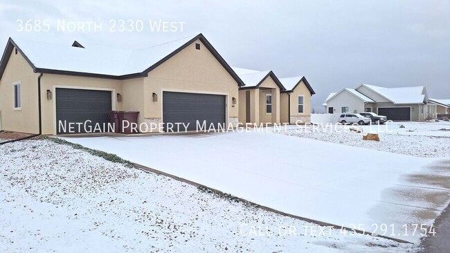 Building Photo - 3685 2330