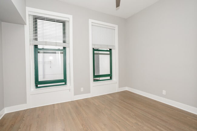 Building Photo - 807 N Wabash Ave