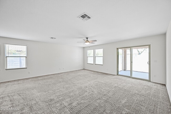 Building Photo - 25568 W Euclid Ave