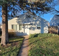 Building Photo - 3 Bedroom Home in Highland, IN