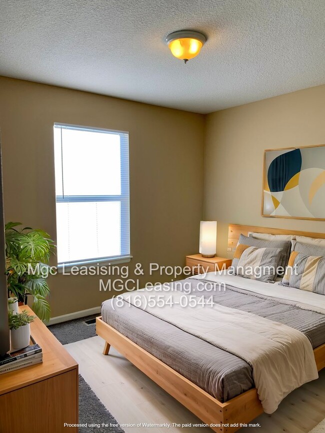 Building Photo - 814 NE Westwind Ln