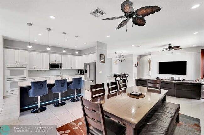 Building Photo - 19084 Skyridge Cir