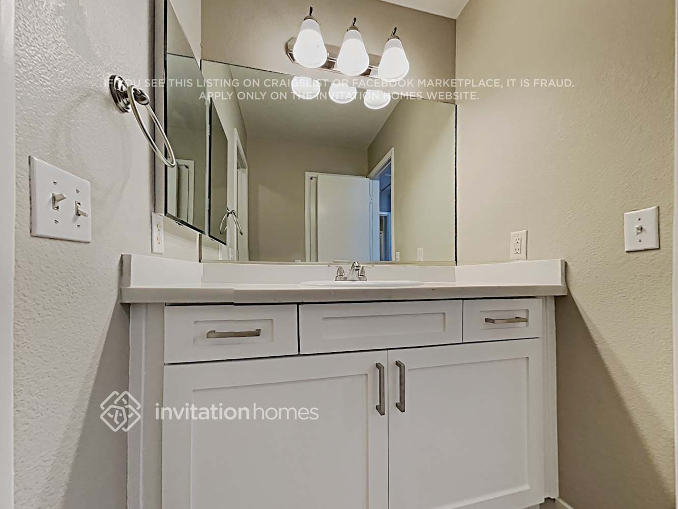 Building Photo - 7224 Scenic Desert Ct