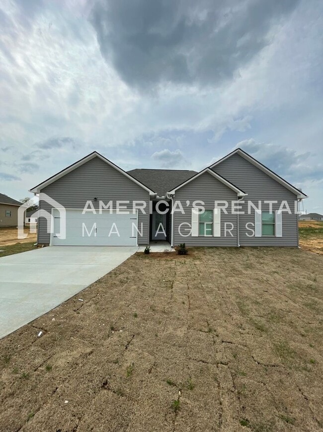Building Photo - Available Now!! PRICE REDUCTION*** SIGN A ...