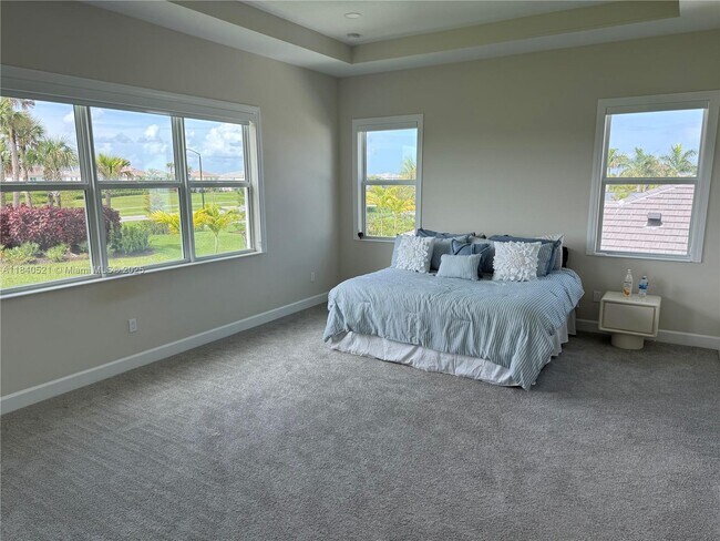 Building Photo - 14814 Wildwood Cir