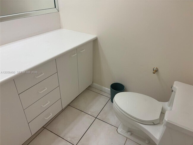 Building Photo - 5255 Collins Ave