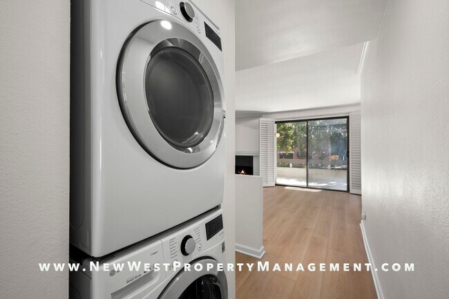 Building Photo - Lovely Marina District 2-bedroom at Park R...