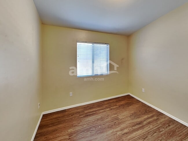 Building Photo - 6563 E Ladonna Ln