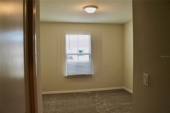 Building Photo - 3079 Emerald Acrs Ln