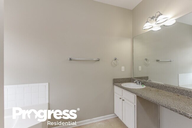 Building Photo - 511 Trousseau Ln