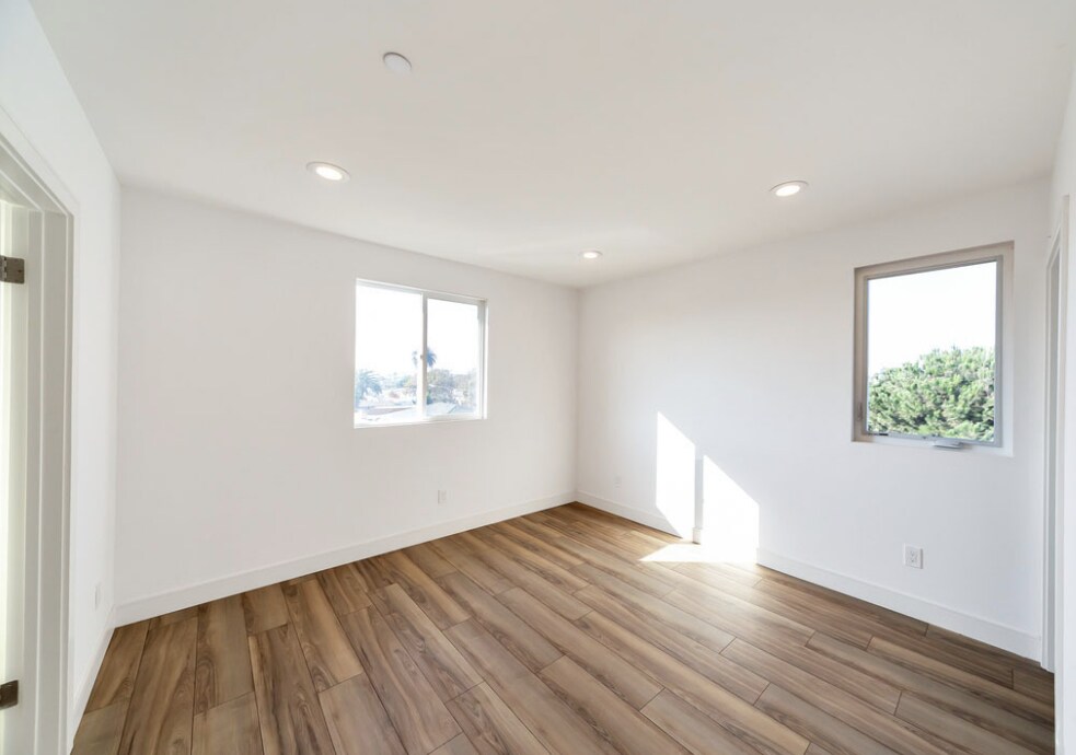 Building Photo - 2808 S Redondo Blvd