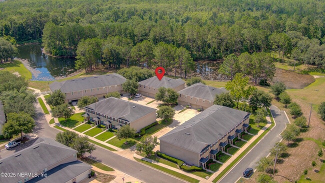 Building Photo - 417 Oasis Ln