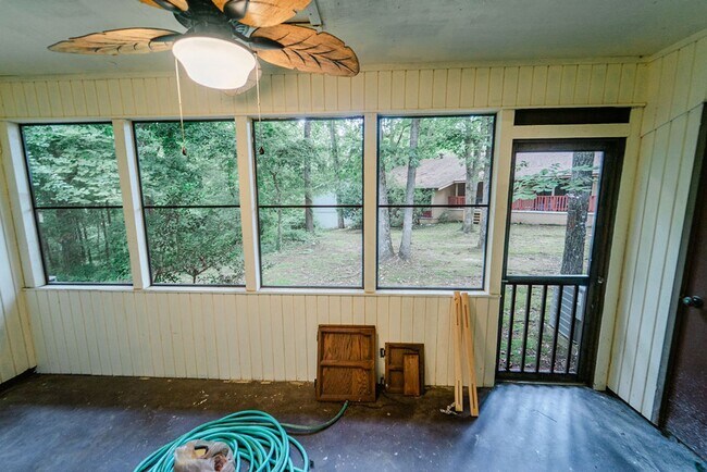 Building Photo - 26 Orantes Pl