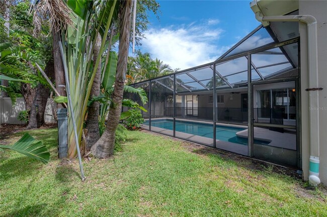 Building Photo - 4620 W Beach Park Dr