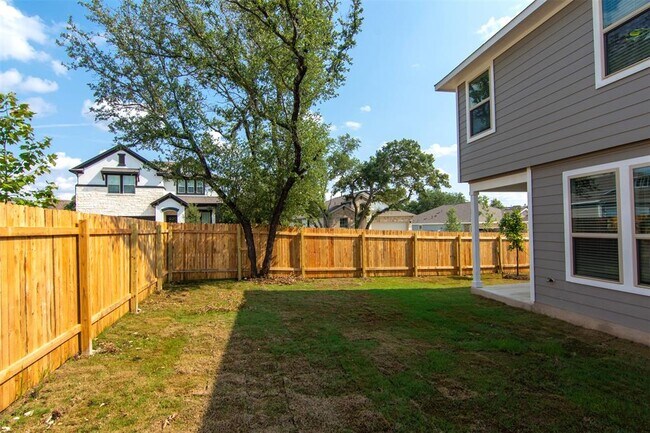 Building Photo - 100 Flat Creek Ct