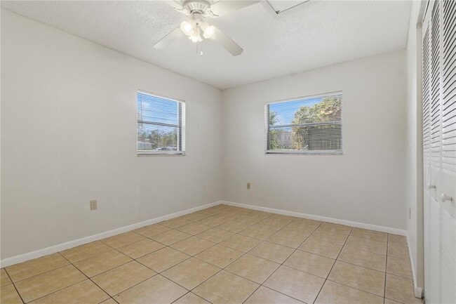 Building Photo - 216 4th Ave SW