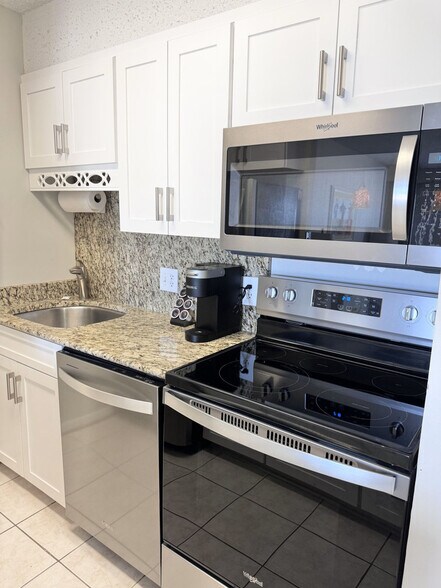 Building Photo - 303 Atlantic Ave