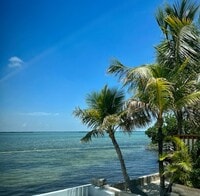 Building Photo - Gated Community on the water!