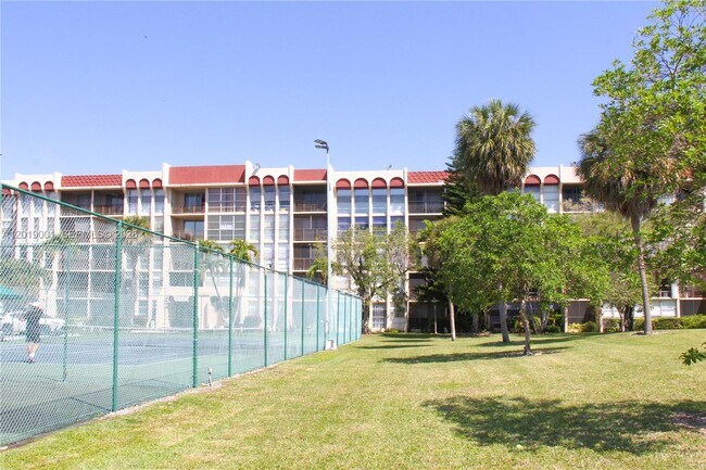 Building Photo - 2001 Atlantic Shores Blvd