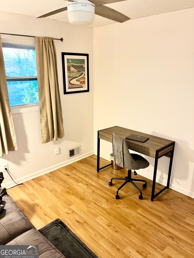 Building Photo - 1859 Williams Ave