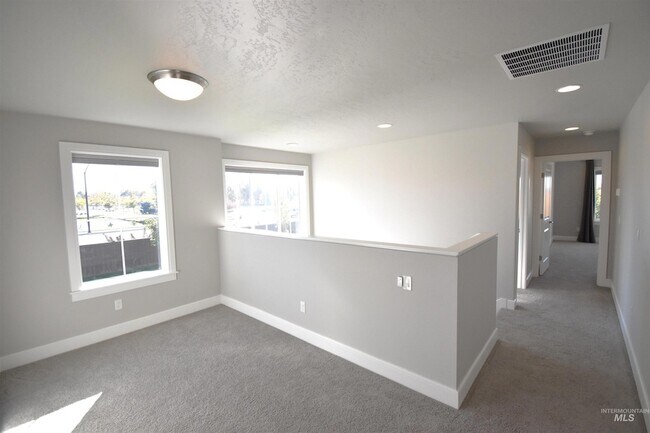 Building Photo - 3241 W Ladle Rapids St