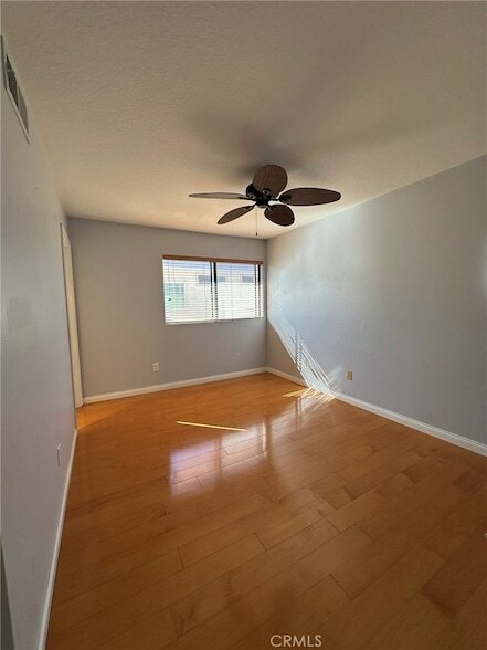 Building Photo - 676 Shepard St