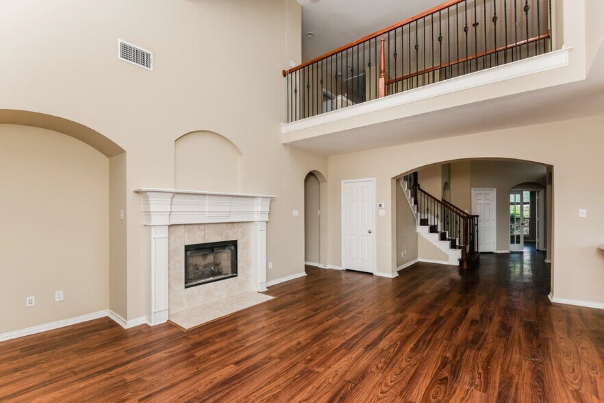 Building Photo - 12701 Campolina Way