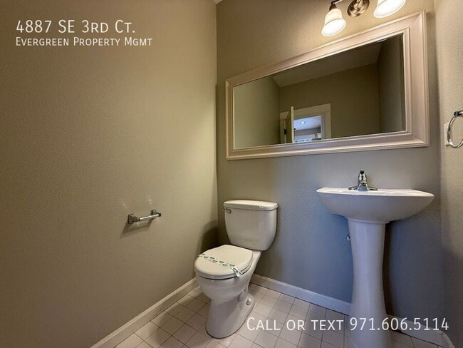 Building Photo - 4887 SE 3rd Ct