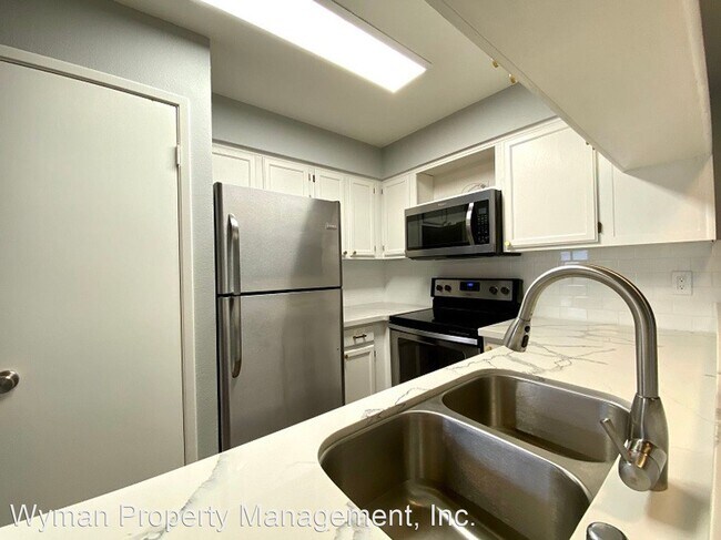 Building Photo - 1 br, 1 bath House - 37 Village Parkway