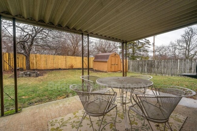 Building Photo - 5209 Pitcairn Rd