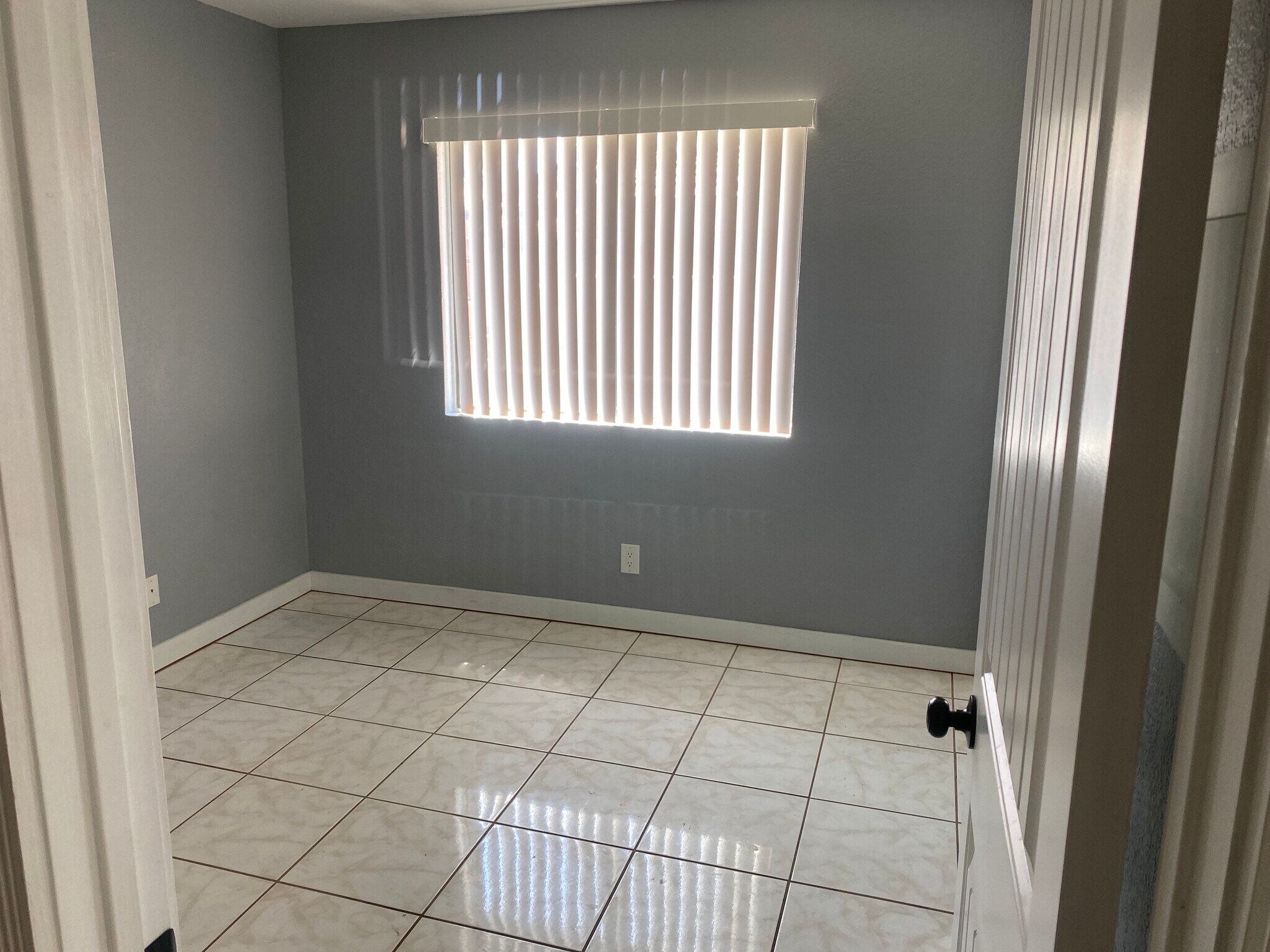 Building Photo - 32415 Pueblo Trl