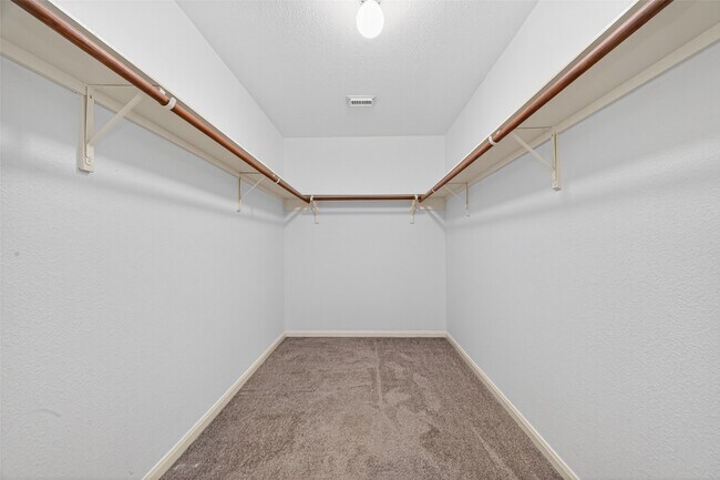 Building Photo - 15826 Kings Cypress Ln
