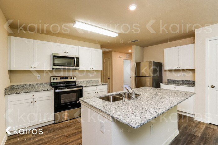 Building Photo - 9131 Aegean Cir