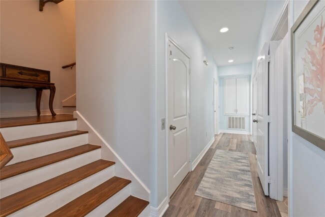 Building Photo - 1640 Windsong Way