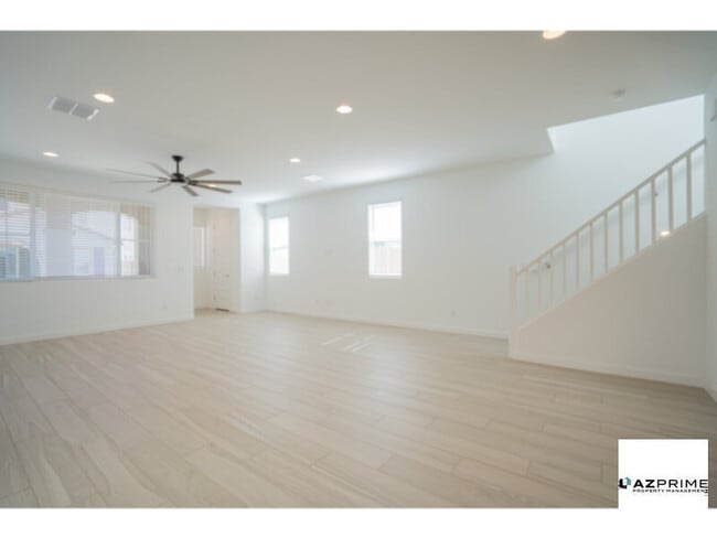 Building Photo - Sleek Lines and a Quiet Sophistication Def...