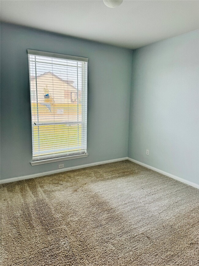 Building Photo - 13018 Laura Lake Dr