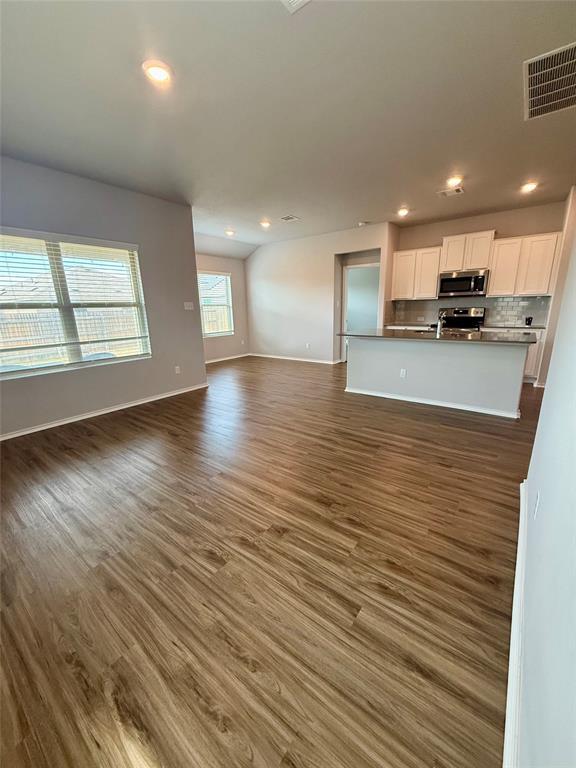 Building Photo - 660 Xanadu Dr