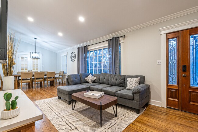 Building Photo - COMING SOON !!! 4/10/2026