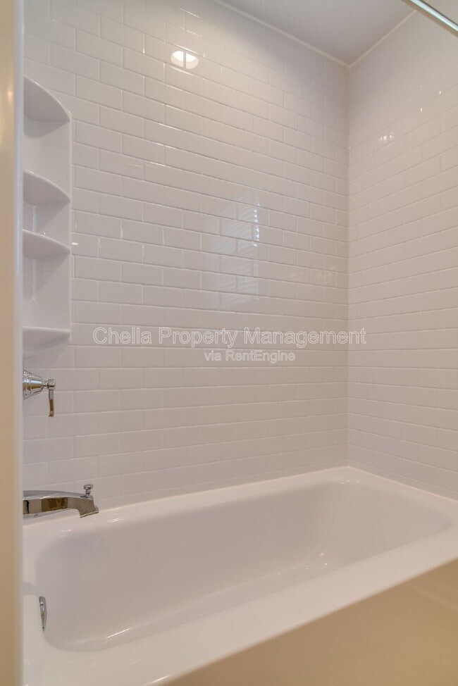 Building Photo - 2615 Habersham Ave