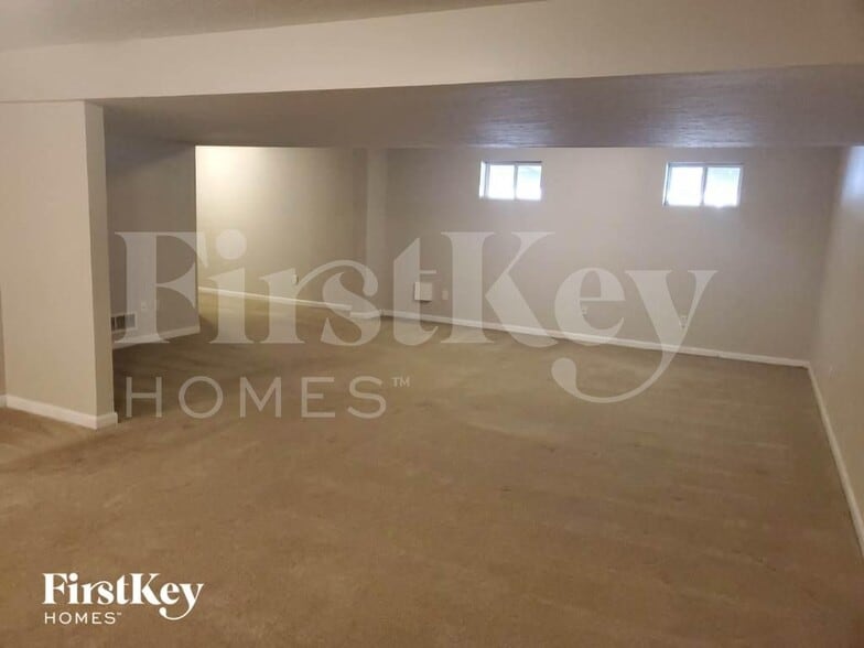 Building Photo - 5606 Beechtree Ln