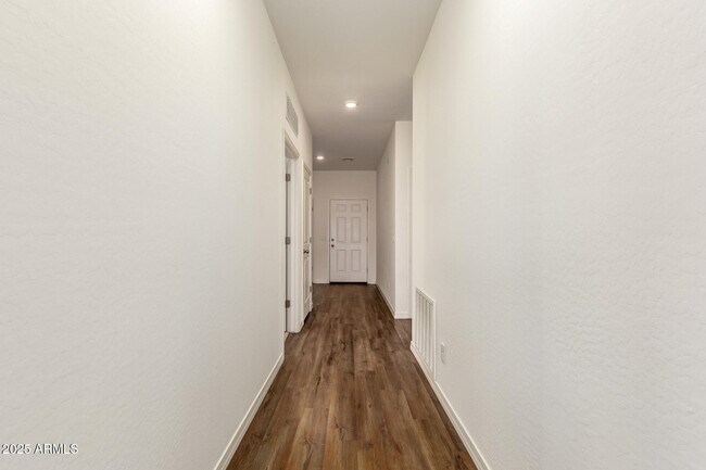 Building Photo - 5875 N 195th Dr