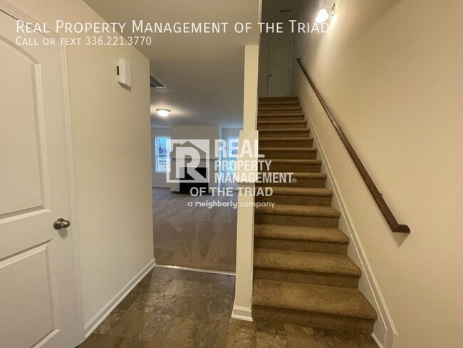 Building Photo - 357 Royal Fern Dr